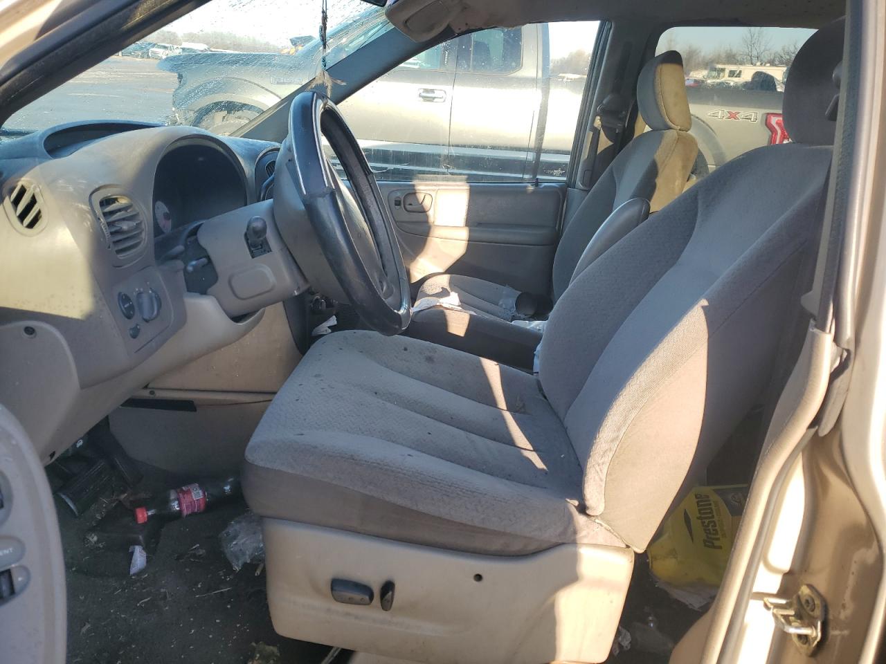 2002 Dodge Grand Caravan Sport VIN: 2B4GP44302R728008 Lot: 85584544