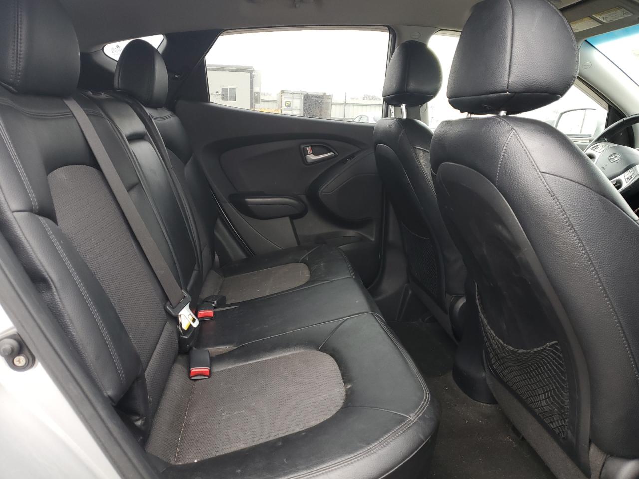 2012 Hyundai Tucson - Image 11