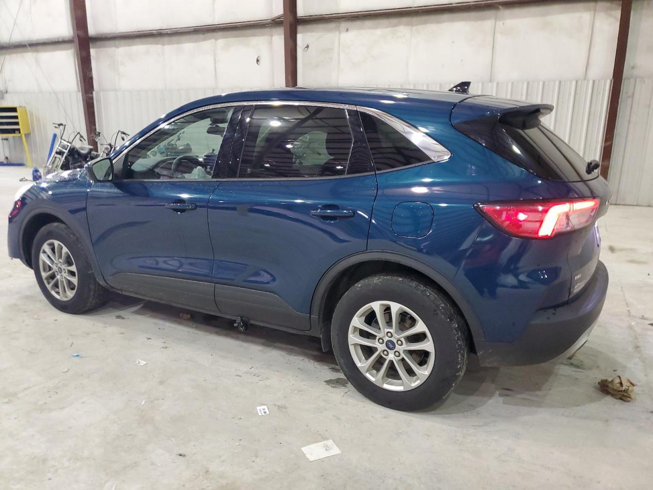 2020 Ford Escape - Image 2