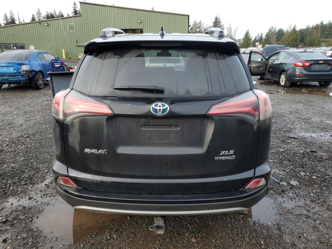 VIN JTMRJREV0JD212324 2018 TOYOTA RAV4 no.6