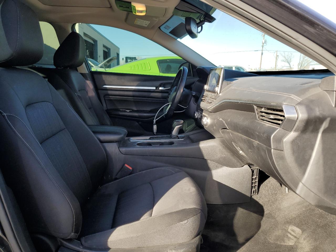 2019 Nissan Altima - Image 7