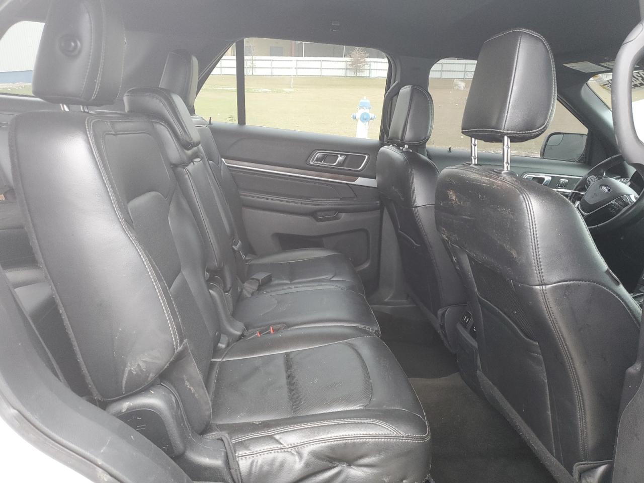 2018 Ford Explorer - Image 11