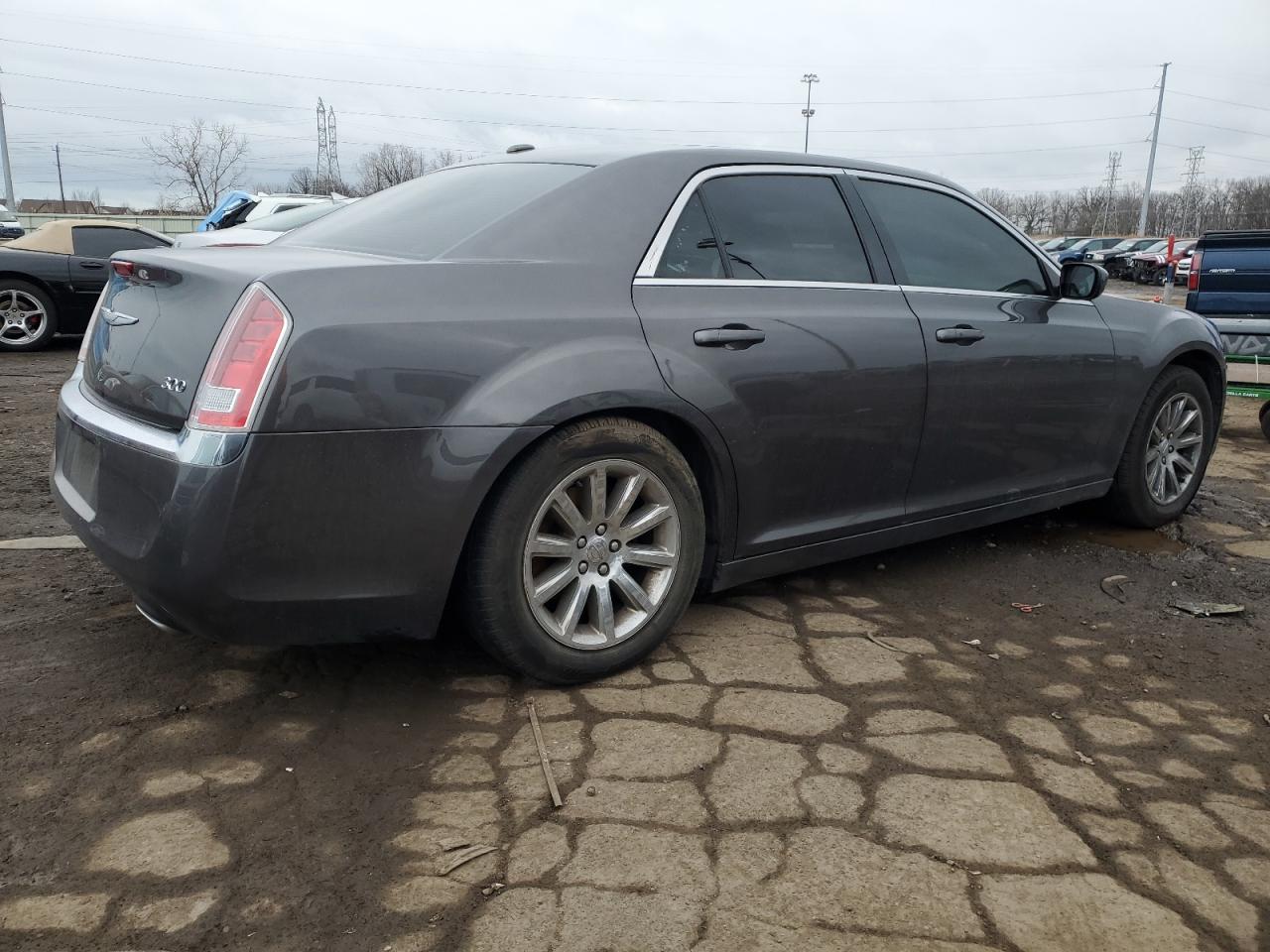 2013 Chrysler 300 - Image 3