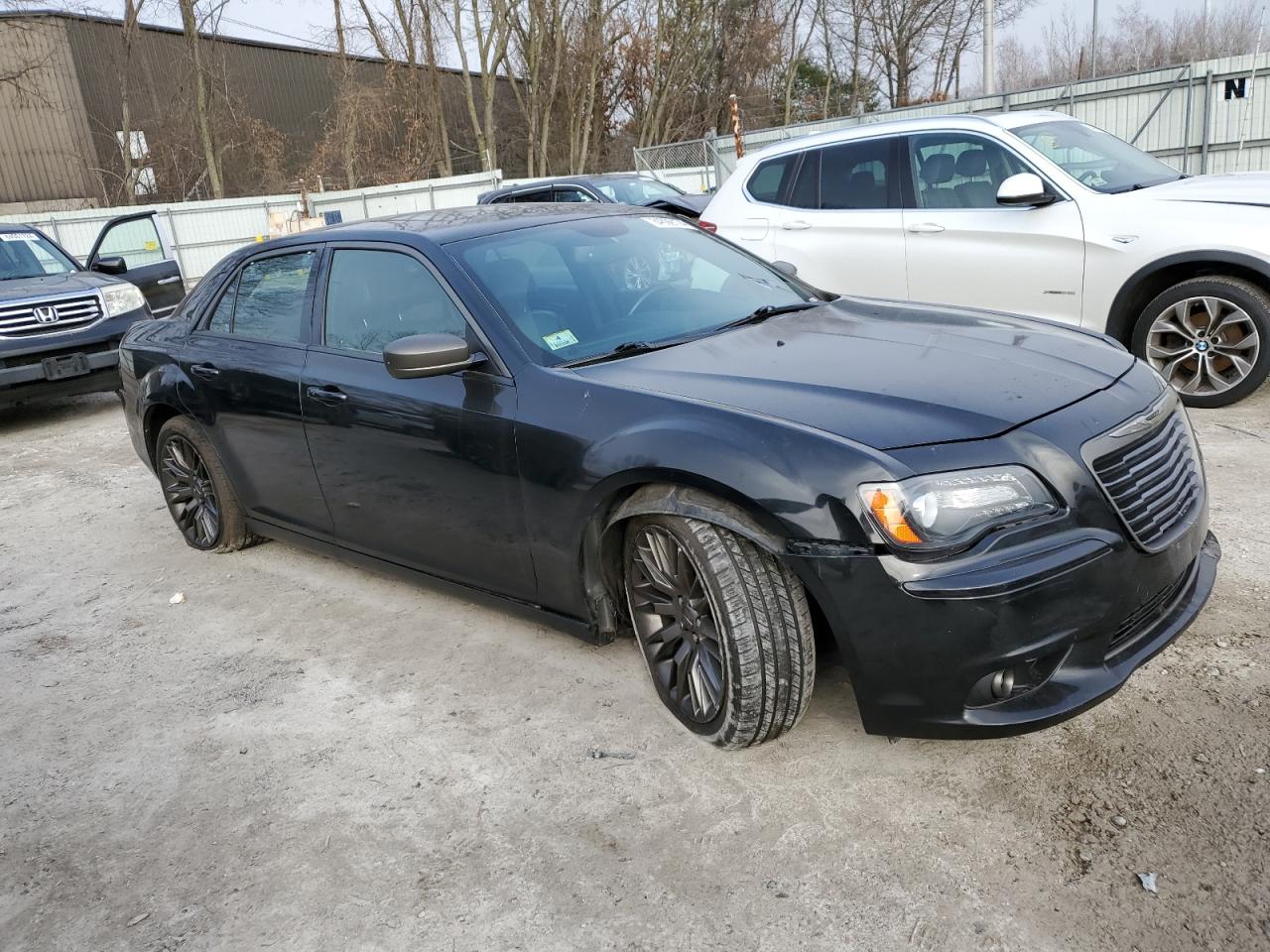 VIN 2C3CCADT6DH691944 2013 CHRYSLER 300 no.4