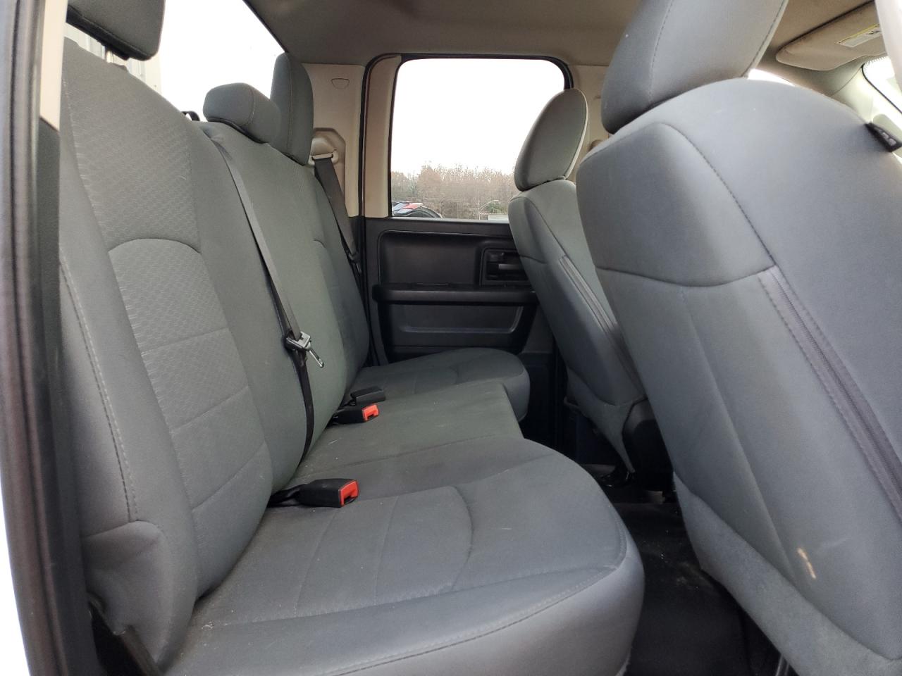 2016 RAM 1500 - Image 10