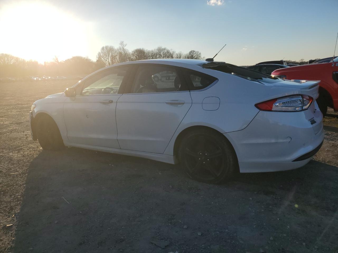 VIN 3FA6P0HD8GR138866 2016 FORD FUSION no.2