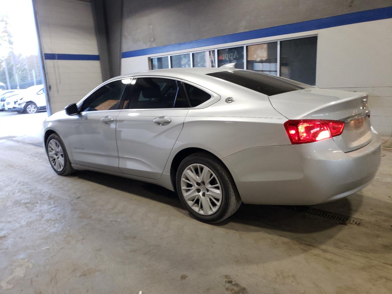 2016 Chevrolet Impala - Image 2