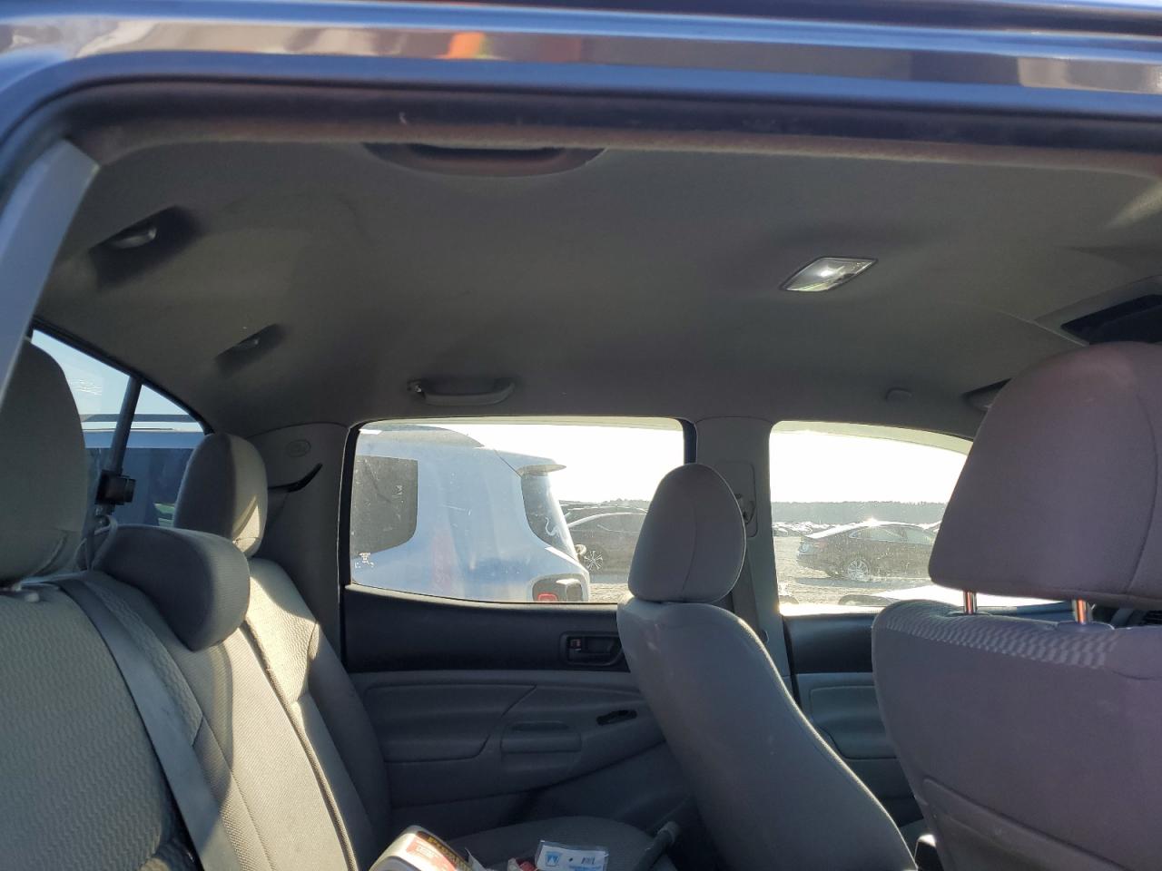 2013 Toyota Tacoma - Image 10