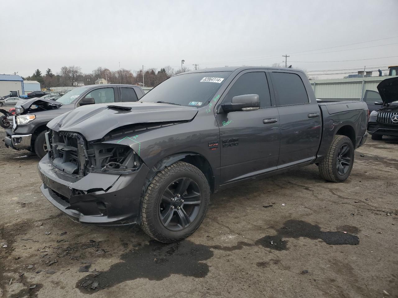 VIN 1C6RR7MT6JS129027 2018 RAM 1500 no.1