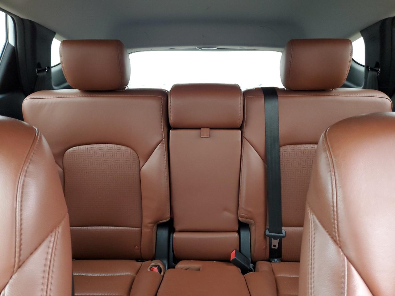 2014 Hyundai Santa Fe - Image 10