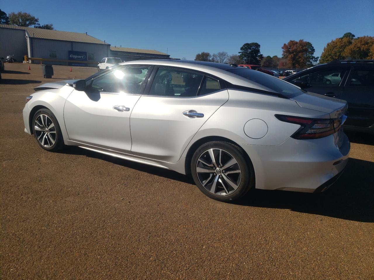 2020 Nissan Maxima - Image 2
