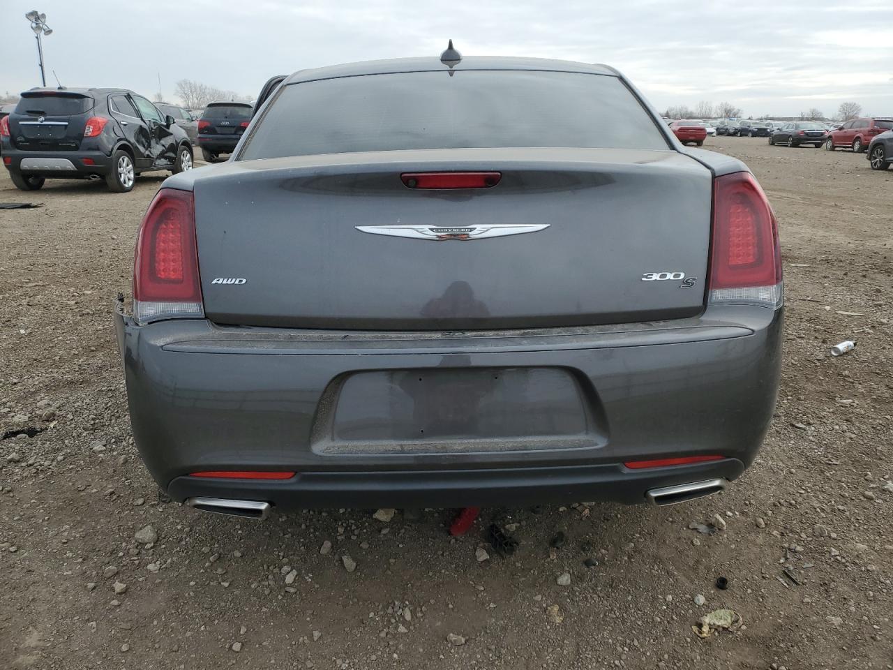 2020 Chrysler 300 - Image 6