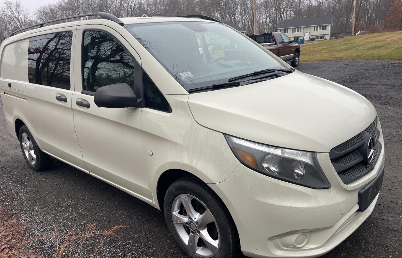 2016 MERCEDES-BENZ METRIS