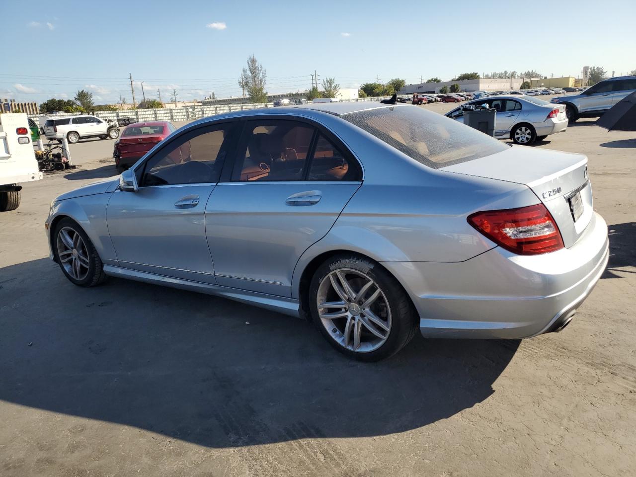 VIN WDDGF4HB7DA782443 2013 MERCEDES-BENZ C-CLASS no.2