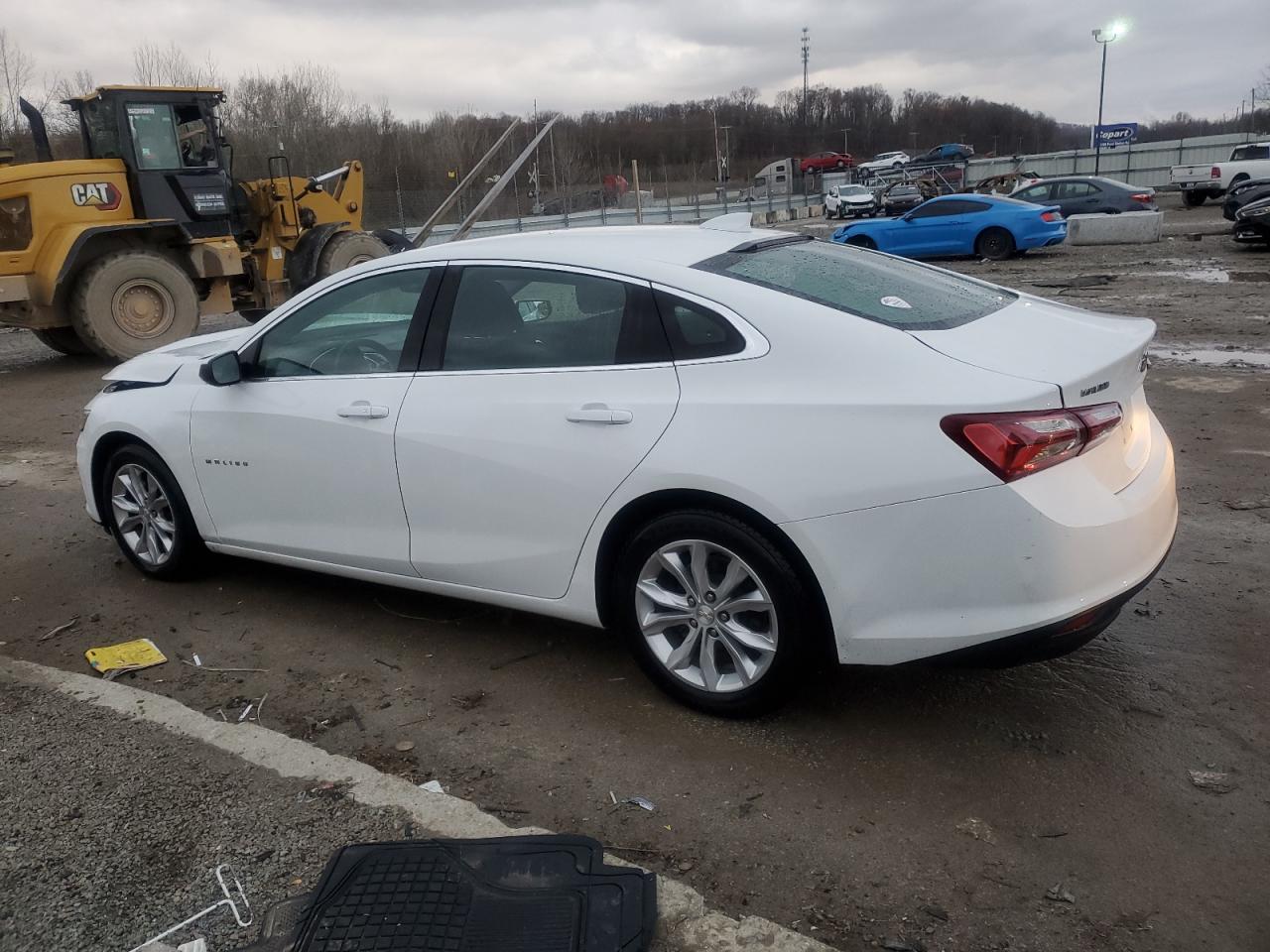 2020 Chevrolet Malibu - Image 2