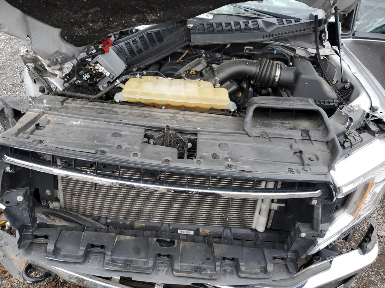 2020 Ford F-150 - Image 11