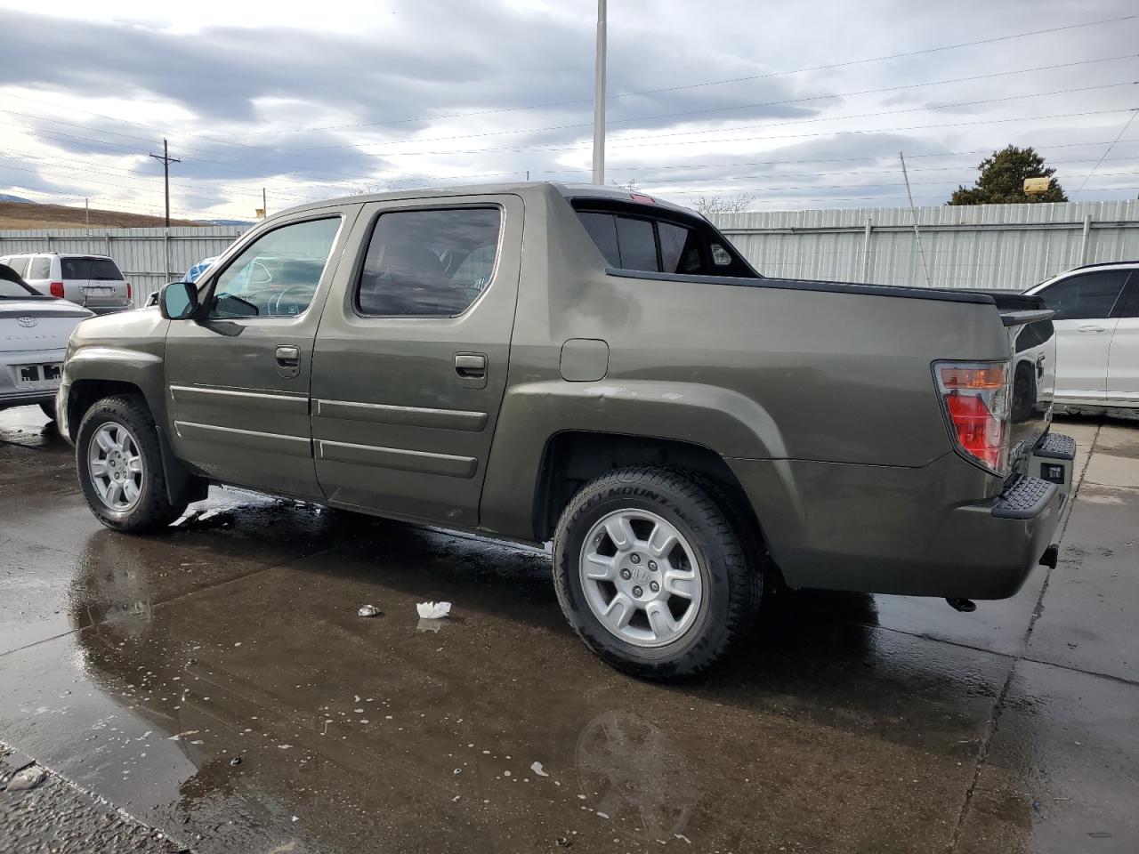 2006 Honda Ridgeline - Image 2
