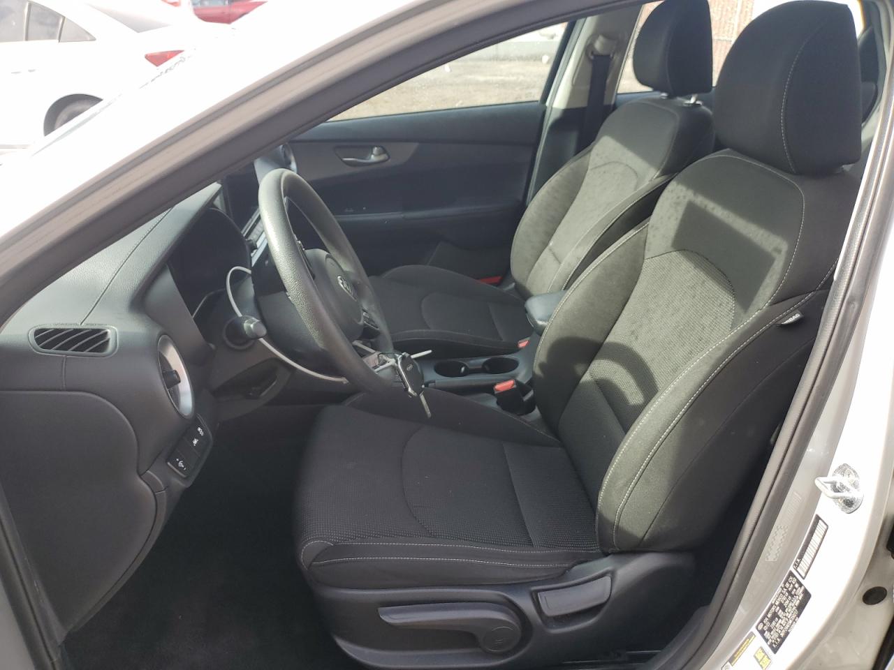 2021 Kia Forte - Image 7