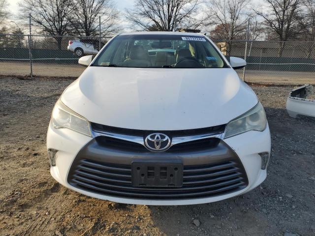  TOYOTA CAMRY 2015 White