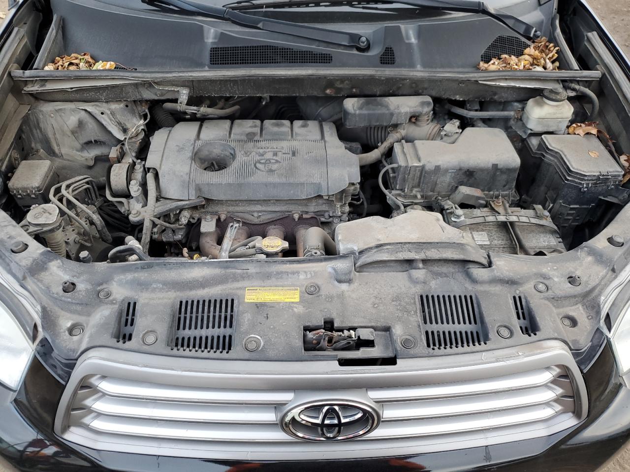 2010 Toyota Highlander - Image 12