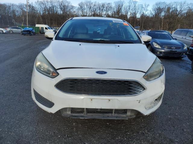 Седани FORD FOCUS 2015 Білий