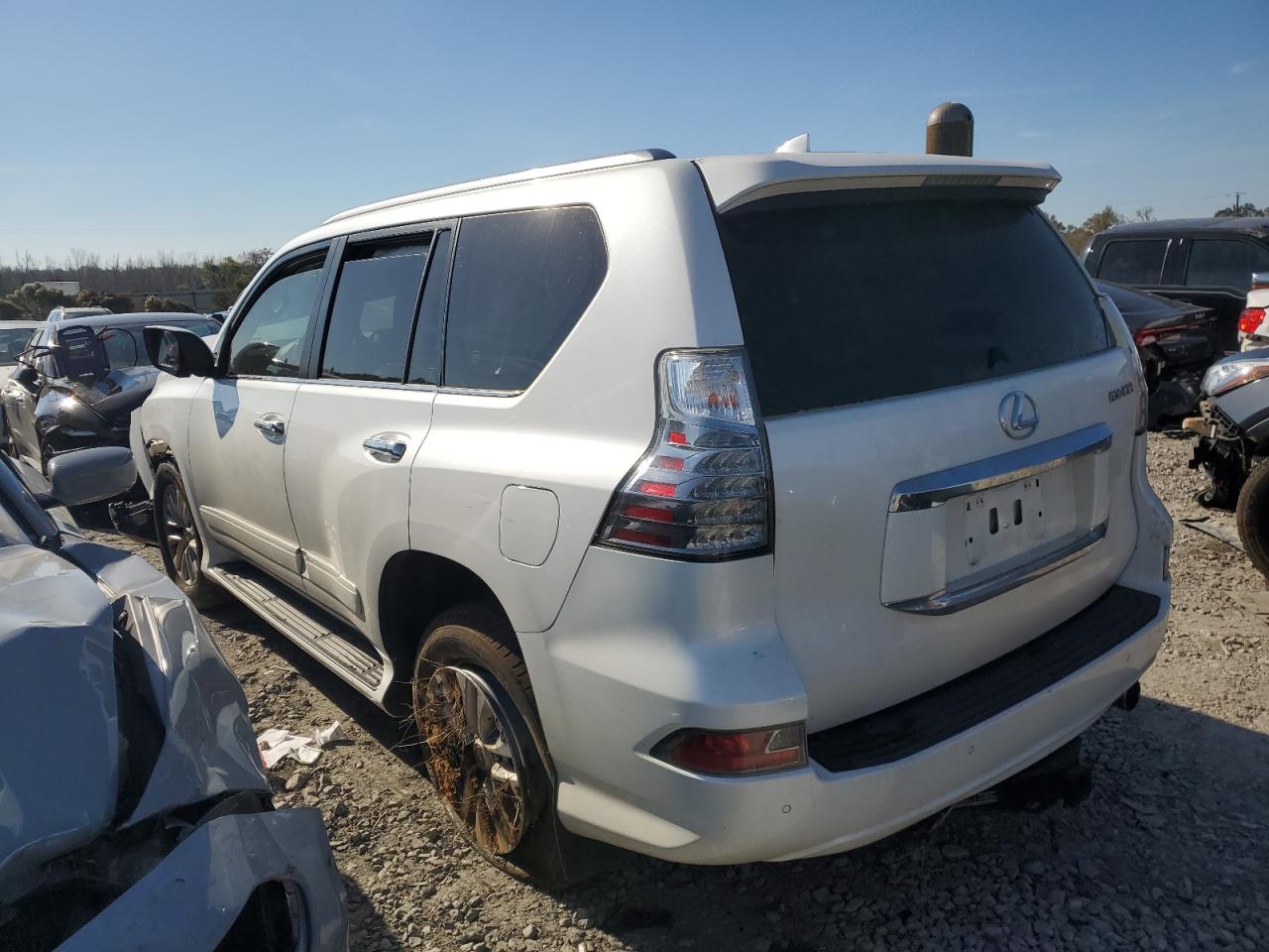 2016 Lexus GX - Image 2