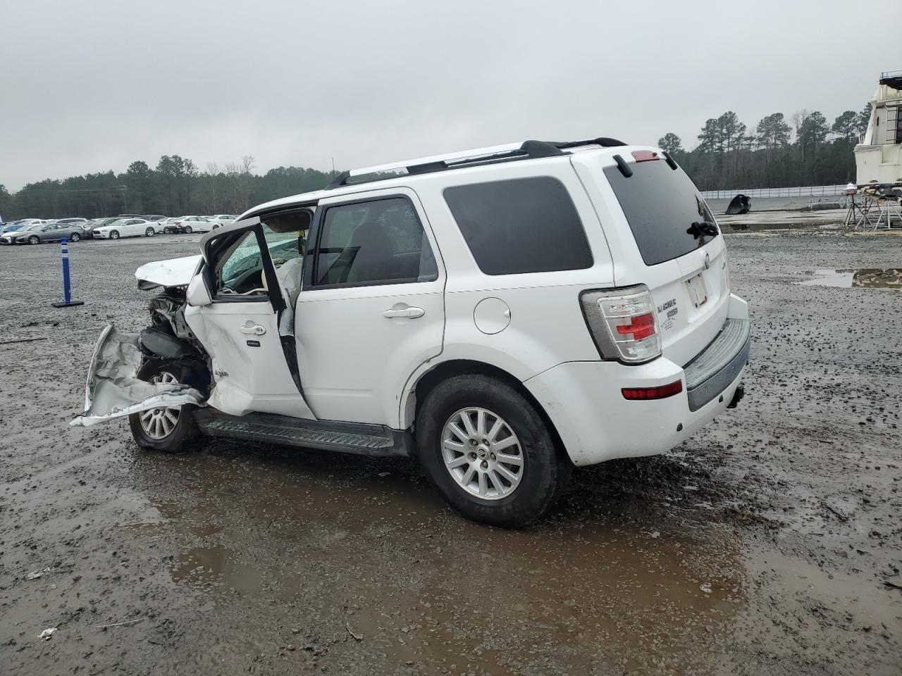 2008 Mercury Mariner - Image 2