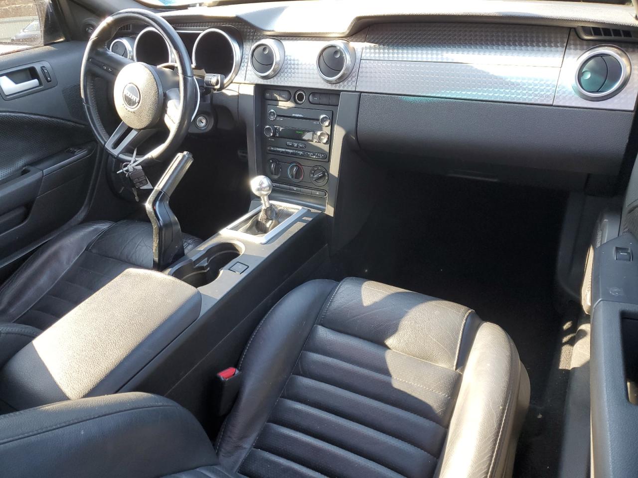 2009 Ford Mustang - Image 8