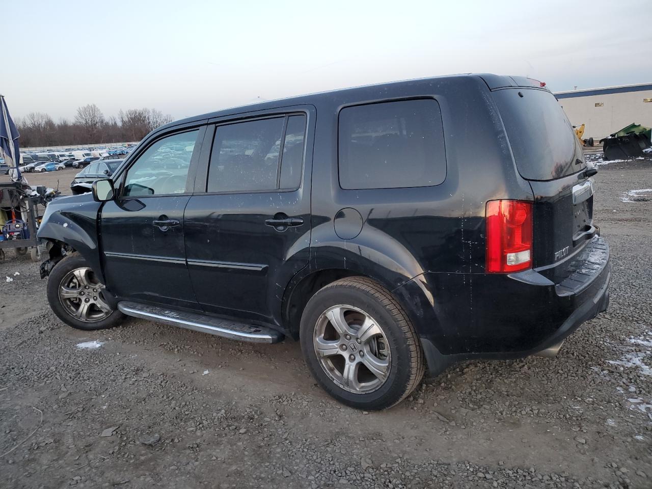 VIN 5FNYF4H49EB057676 2014 HONDA PILOT no.2