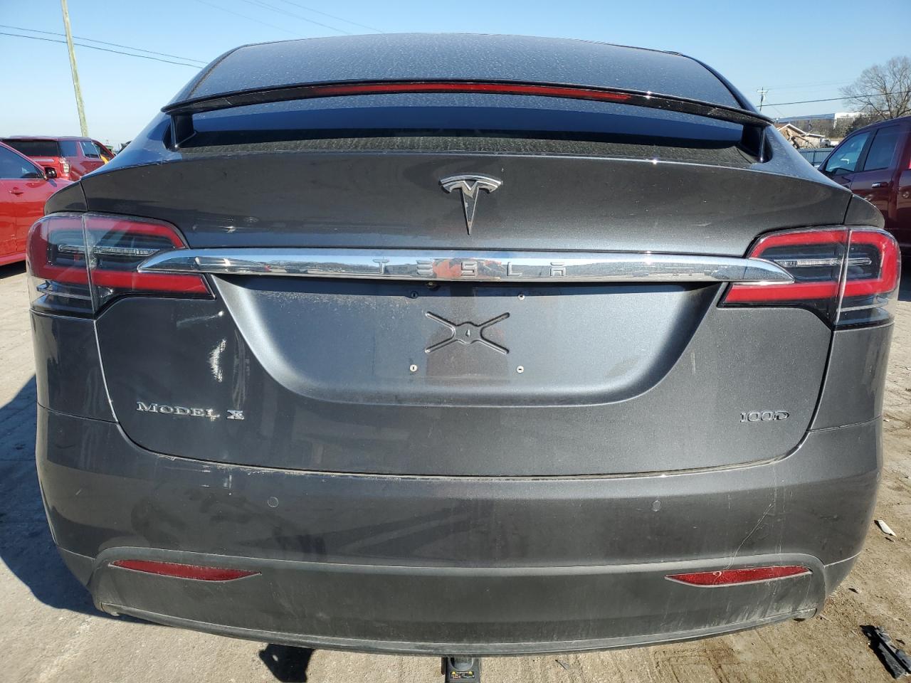 2018 Tesla Model X VIN: 5YJXCBE24JF118325 Lot: 82394314