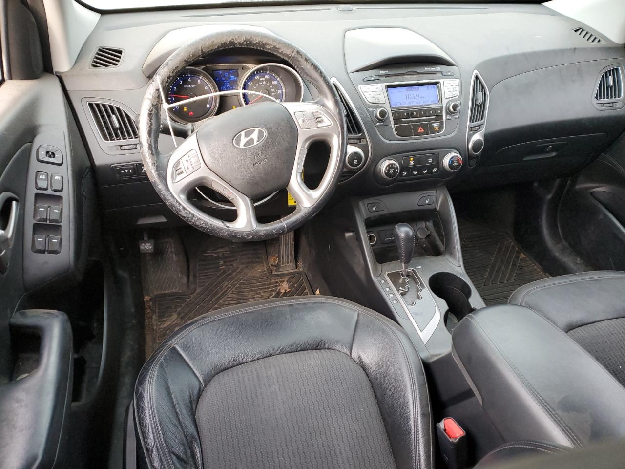 2011 Hyundai Tucson - Image 8