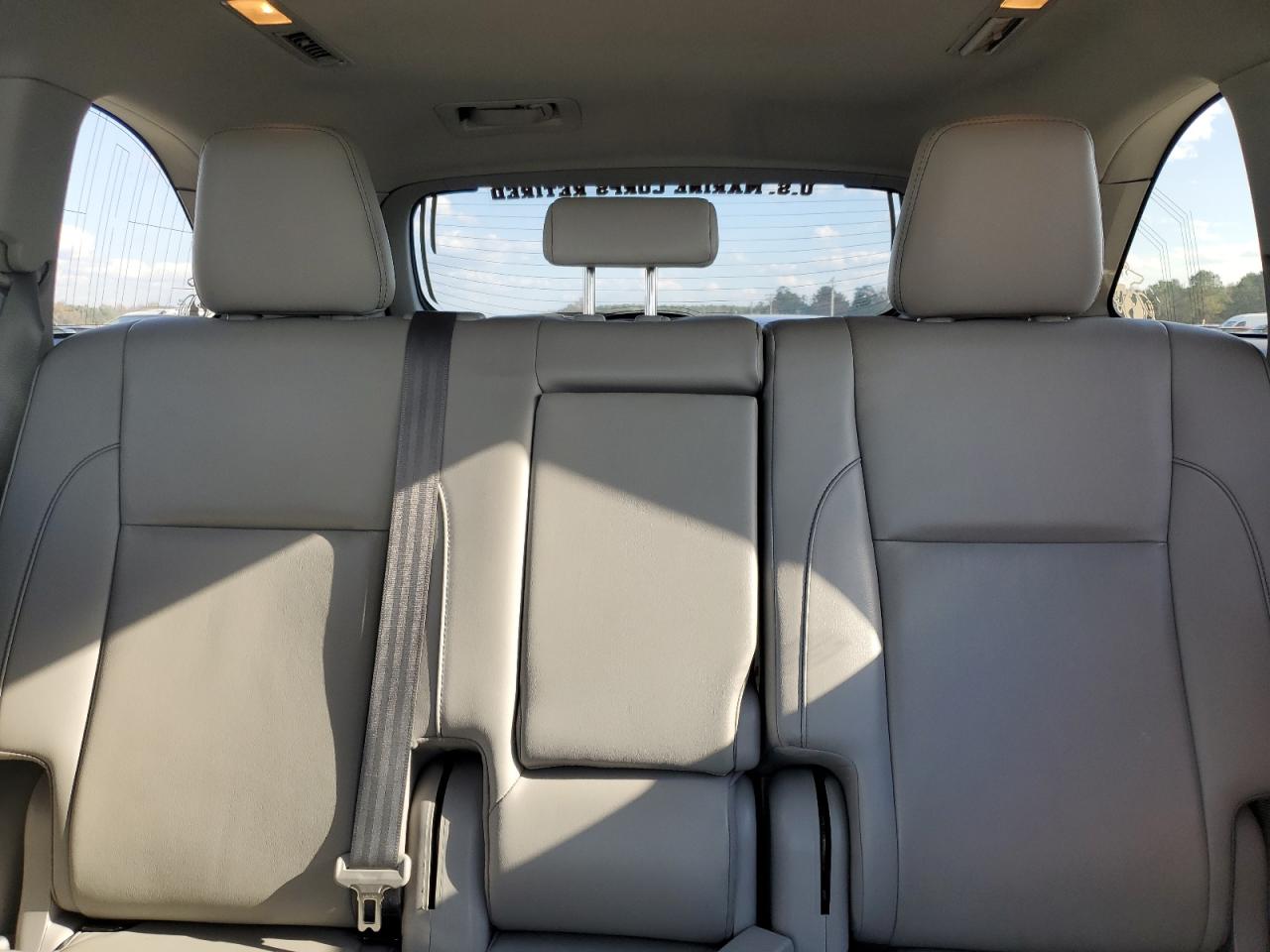 2019 Toyota Highlander - Image 10