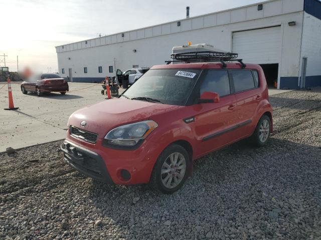 Parquets KIA SOUL 2013 Czerwony