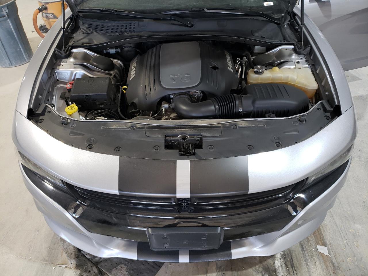 2017 Dodge Charger - Image 13