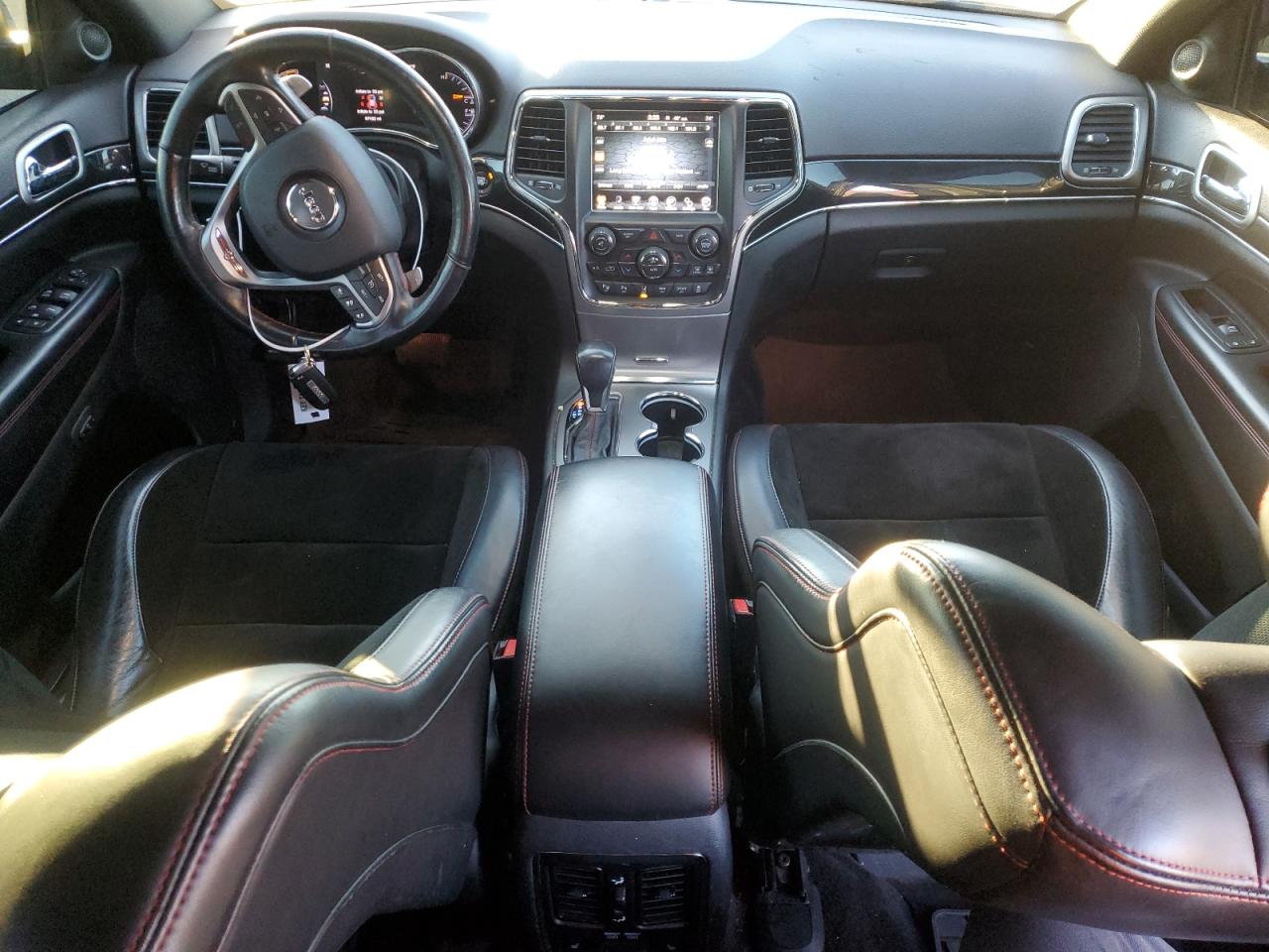 2017 Jeep Grand Cherokee - Image 8