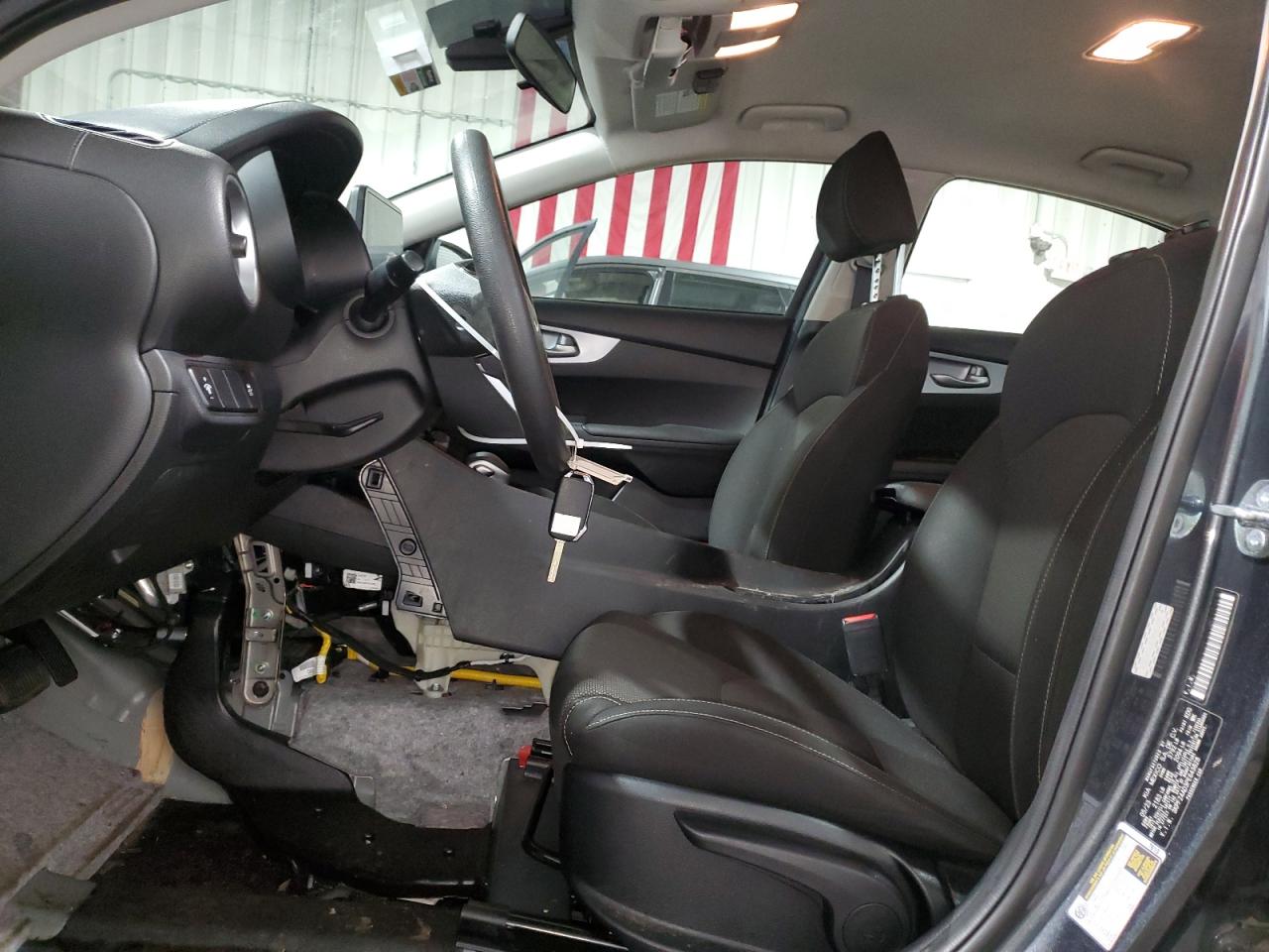 2023 Kia Forte - Image 7