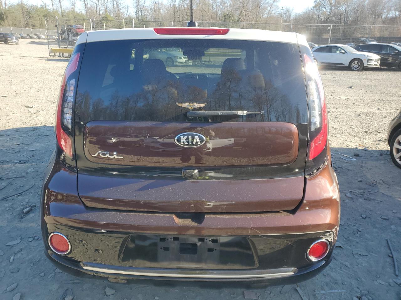 2017 Kia Soul + VIN: KNDJP3A58H7484224 Lot: 83332024