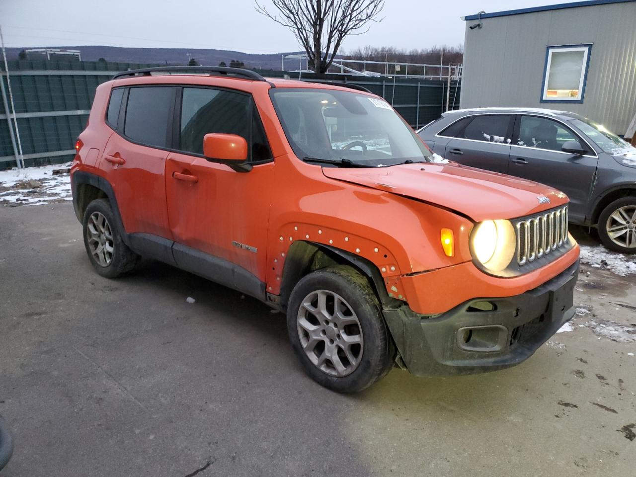 VIN ZACCJBBT1FPC41047 2015 JEEP RENEGADE no.4