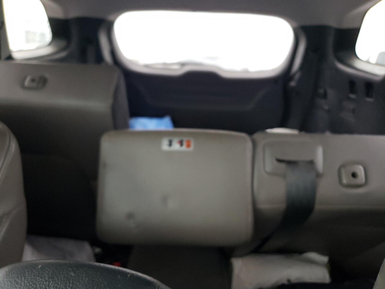 2018 Hyundai Santa Fe - Image 10