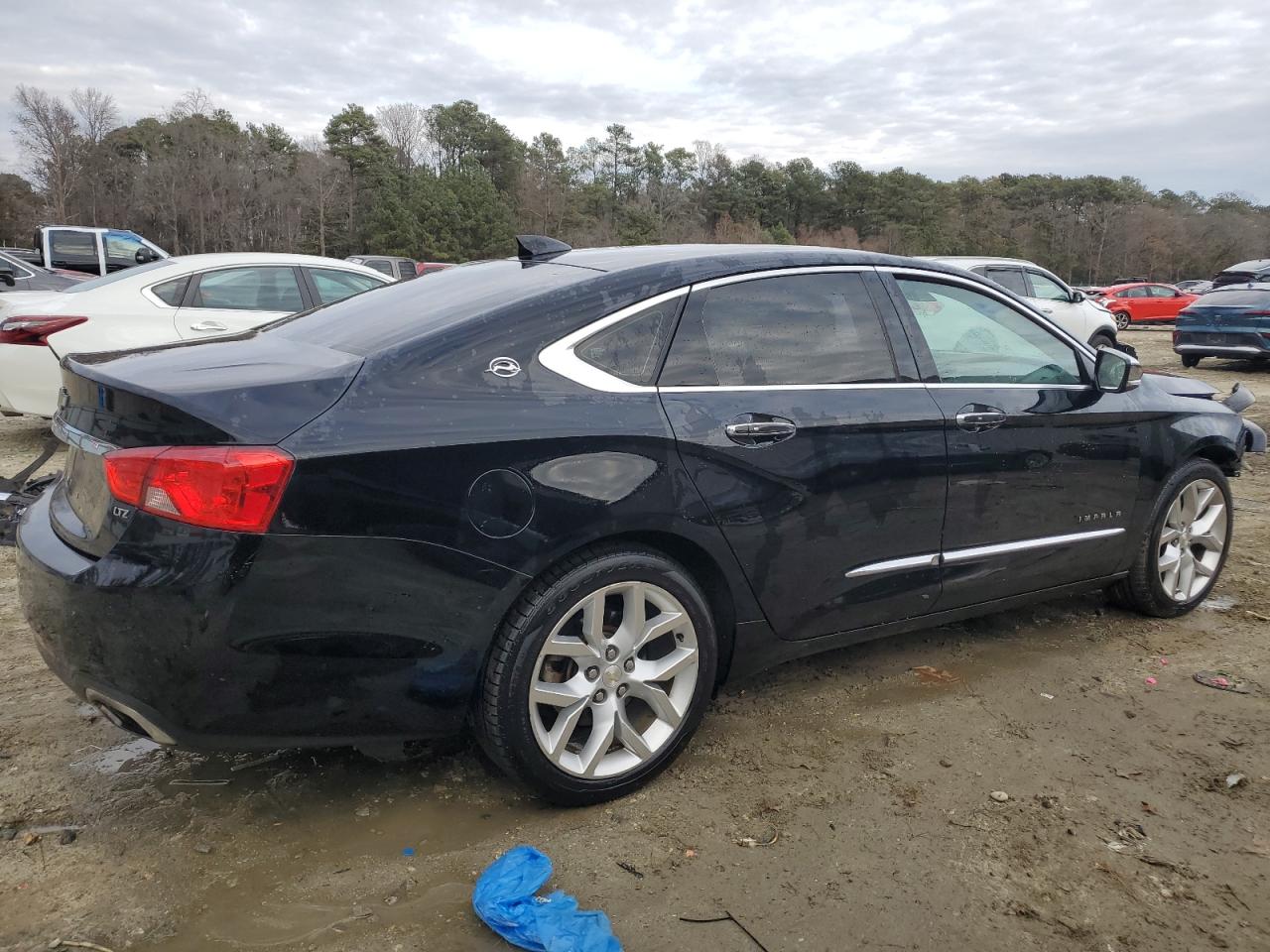 2015 Chevrolet Impala - Image 3