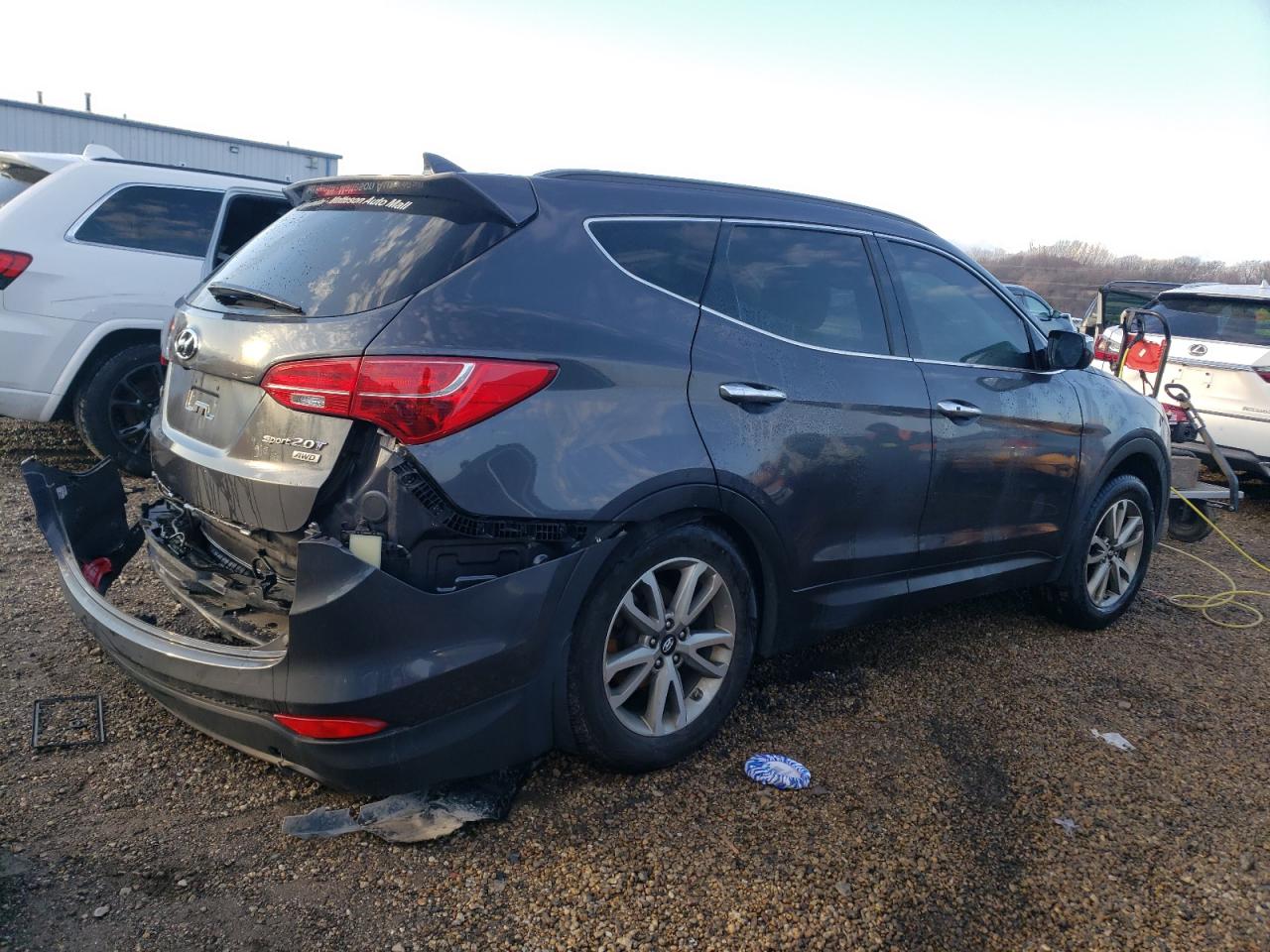 2015 Hyundai Santa Fe - Image 3