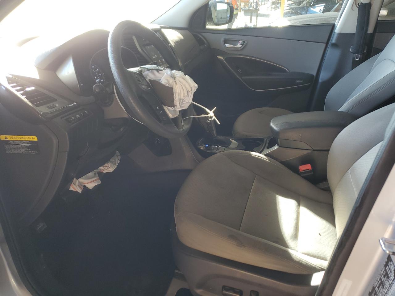 2018 Hyundai Santa Fe - Image 7