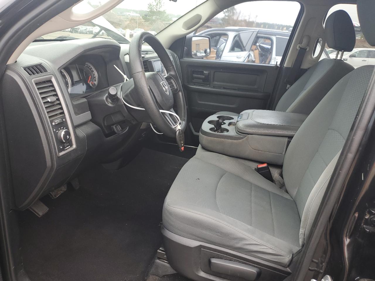 2016 RAM 1500 - Image 7