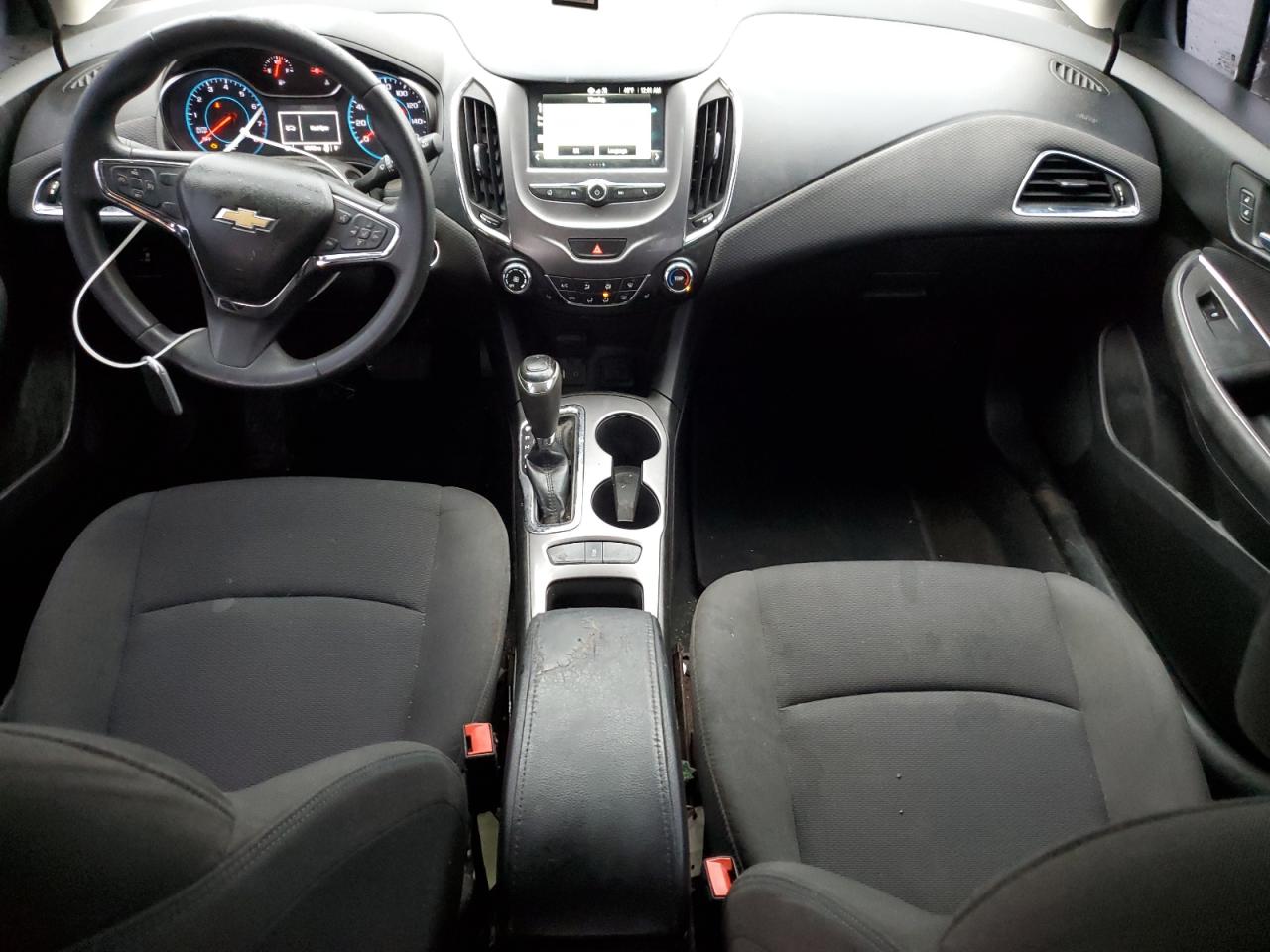 2017 Chevrolet Cruze - Image 8