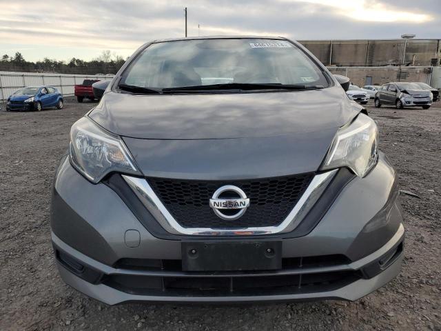  NISSAN VERSA 2018 Серый