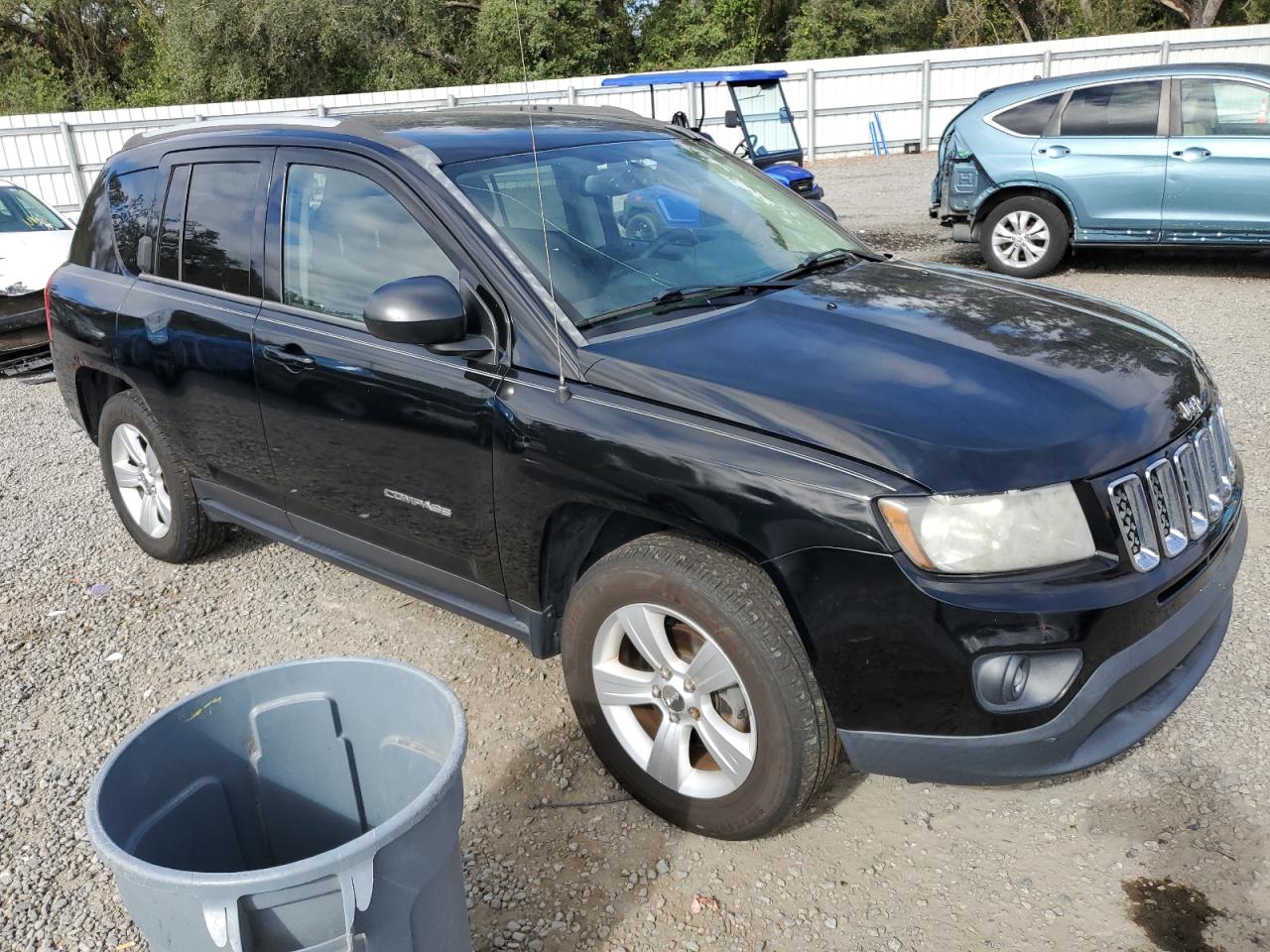 VIN 1C4NJCBA0GD524777 2016 JEEP COMPASS no.4