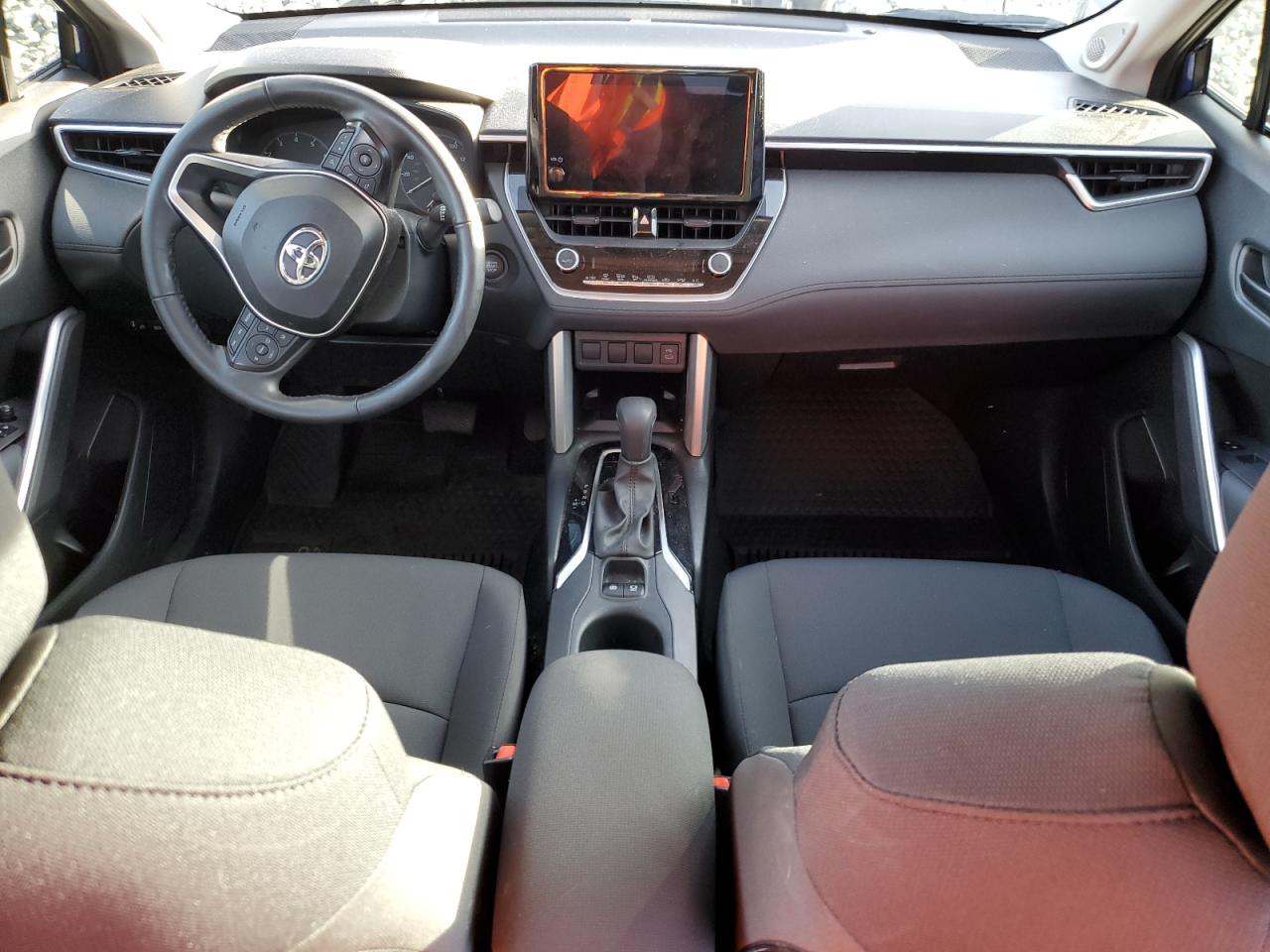 2024 Toyota Corolla Cross Xle VIN: 7MUDAABG8RV082493 Lot: 87016674