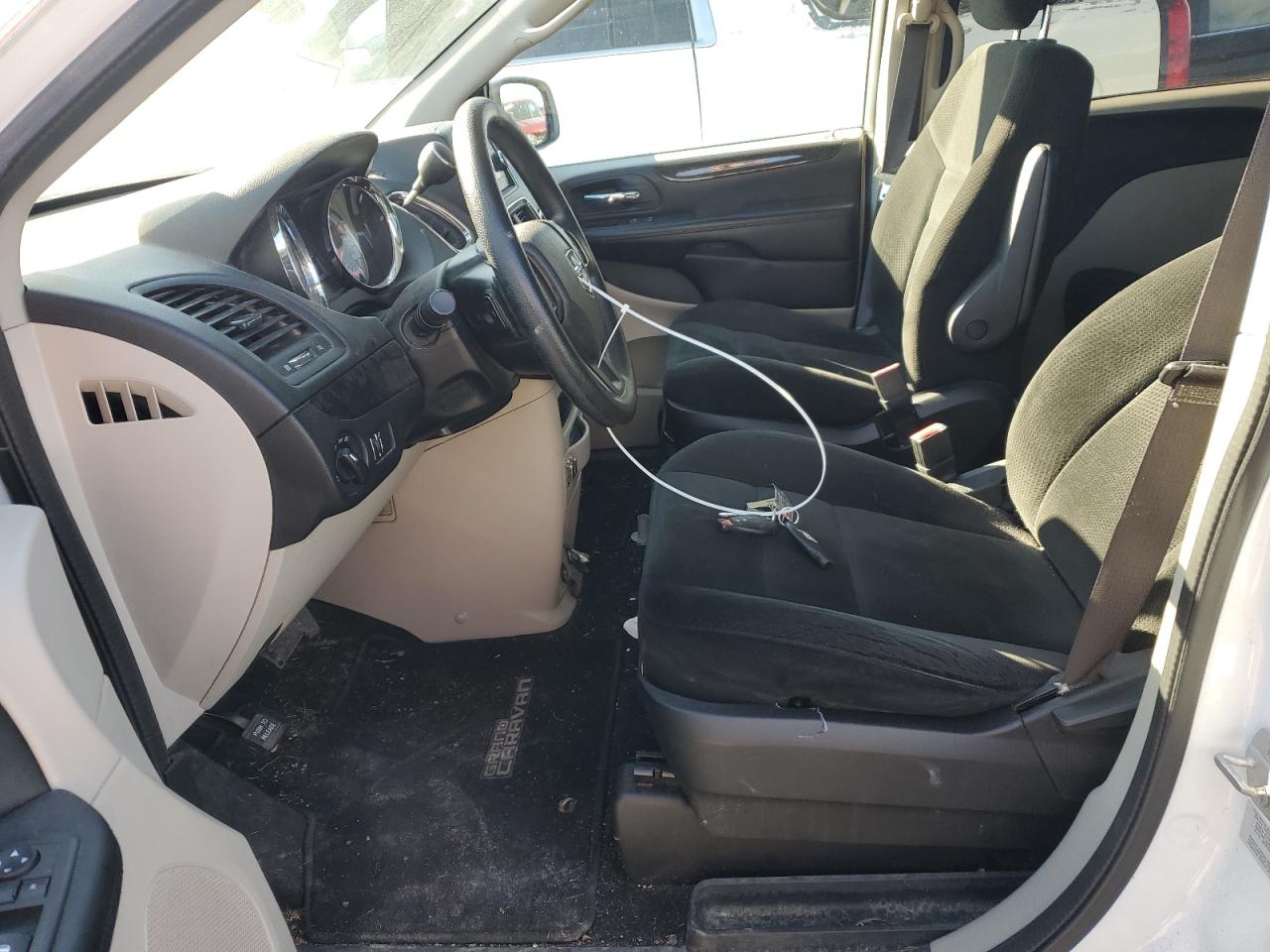 2016 Dodge Caravan - Image 7