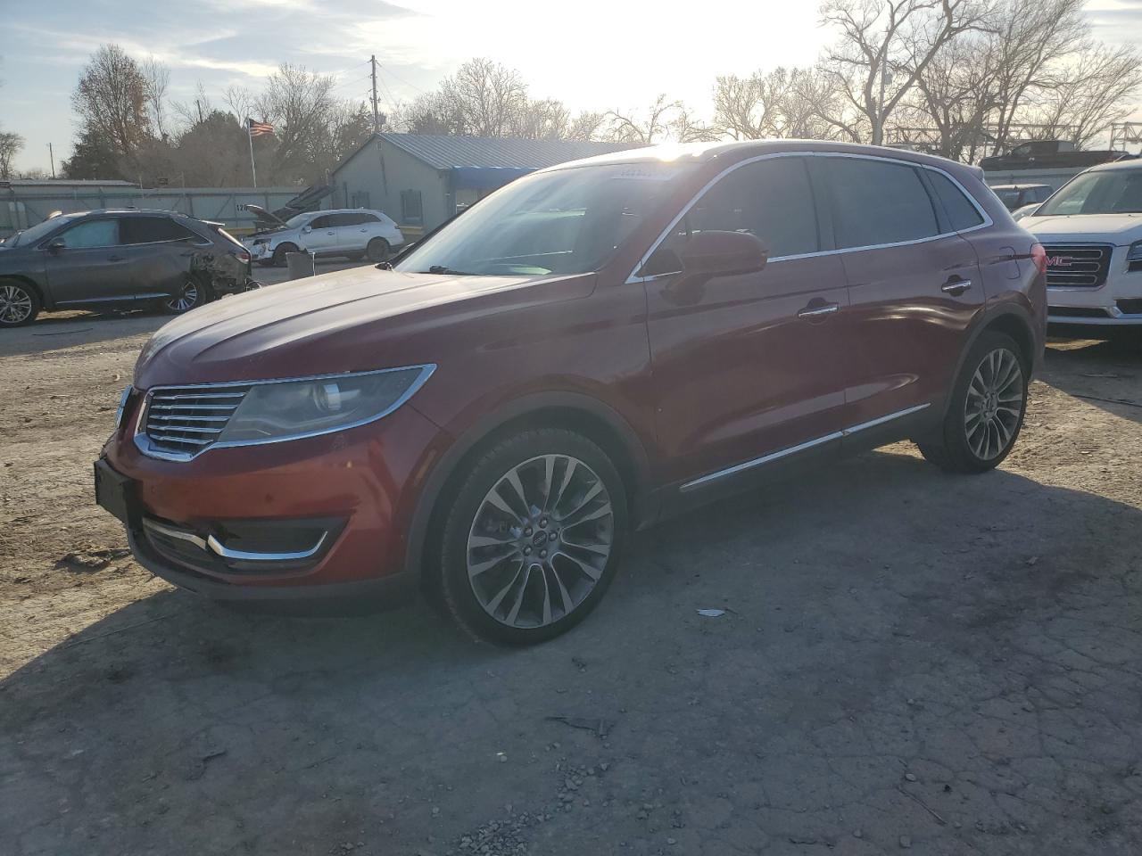 VIN 2LMTJ8LP2GBL38574 2016 LINCOLN MKX no.1