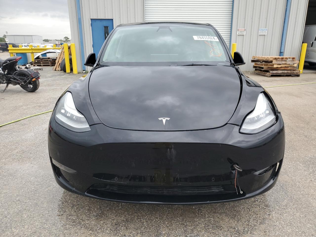 VIN 7SAYGDEE8NF387208 2022 TESLA MODEL Y no.5